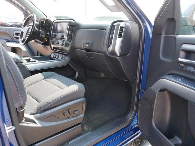 Photo of 2016 Deep Ocean Blue Metallic Chevrolet Silverado 1500