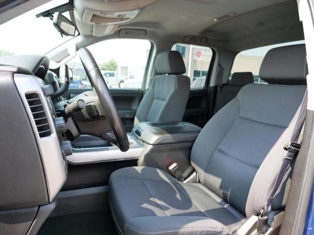 Photo of 2016 Deep Ocean Blue Metallic Chevrolet Silverado 1500