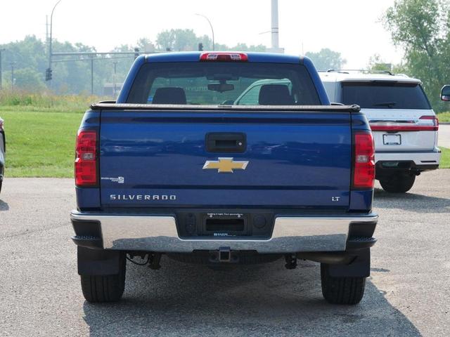 Photo of 2016 Deep Ocean Blue Metallic Chevrolet Silverado 1500