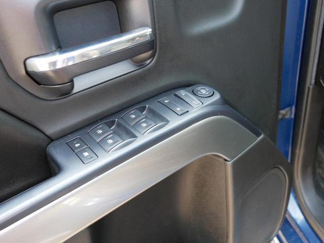 Photo of 2016 Deep Ocean Blue Metallic Chevrolet Silverado 1500