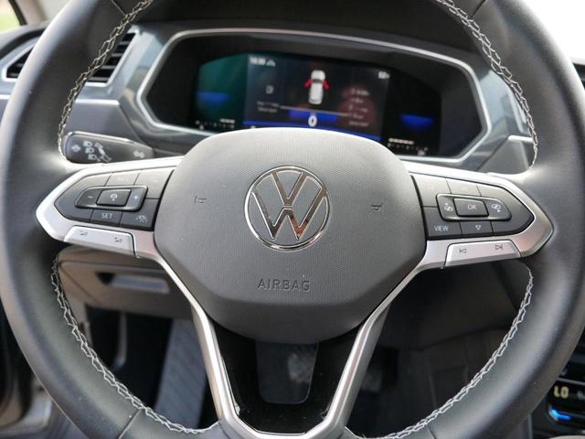 Photo of 2022 Platinum Gray Metallic Volkswagen Tiguan