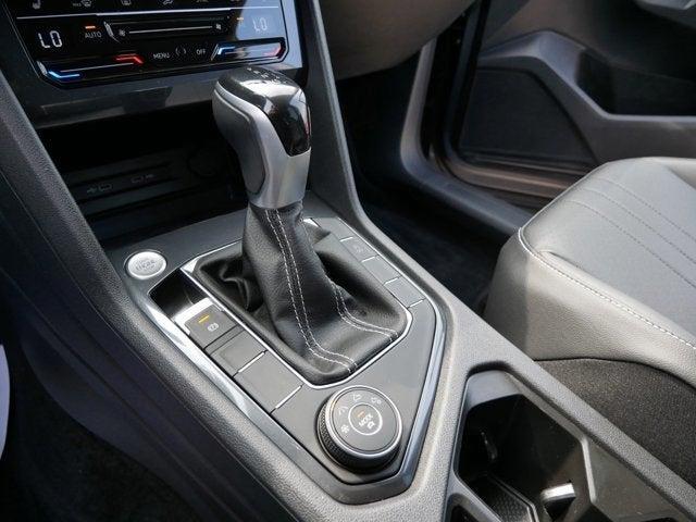 Photo of 2022 Platinum Gray Metallic Volkswagen Tiguan