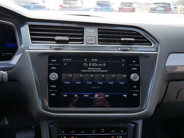 Photo of 2022 Platinum Gray Metallic Volkswagen Tiguan