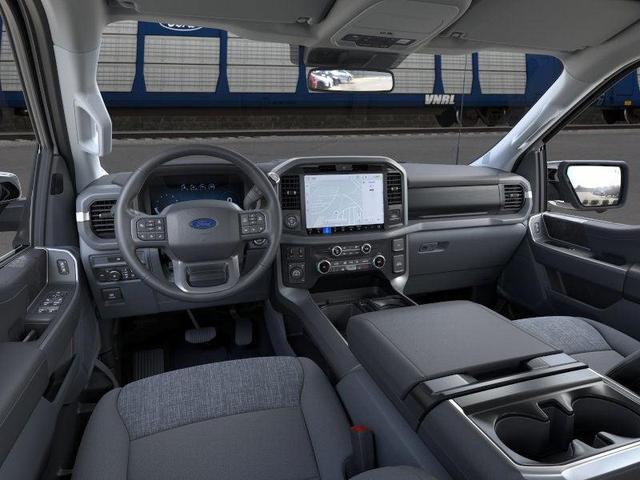 Photo of 2025 Oxford White Ford F-150