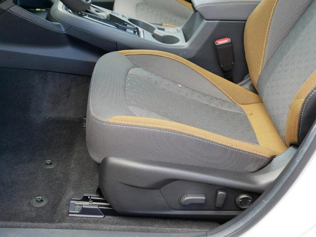 Photo of 2024 Crystal White Pearl Subaru Crosstrek