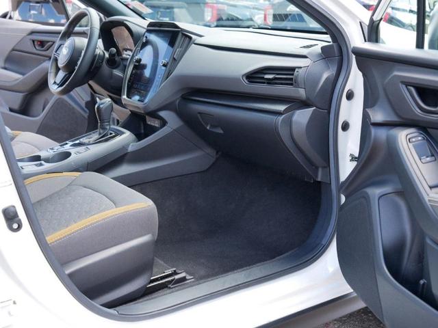 Photo of 2024 Crystal White Pearl Subaru Crosstrek