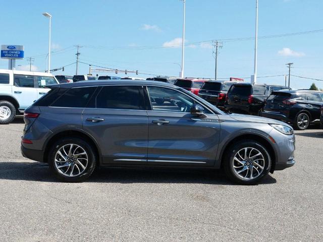 Photo of 2022 Metallic Lincoln Corsair