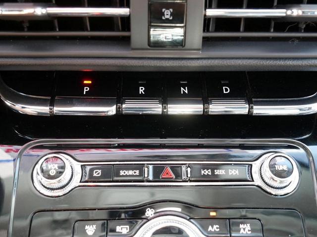 Photo of 2022 Metallic Lincoln Corsair