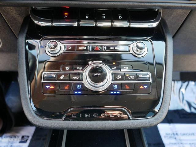 Photo of 2022 Metallic Lincoln Corsair