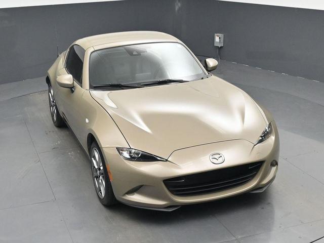 Photo of 2023 Zircon Sand Metallic Mazda MX-5 Miata RF