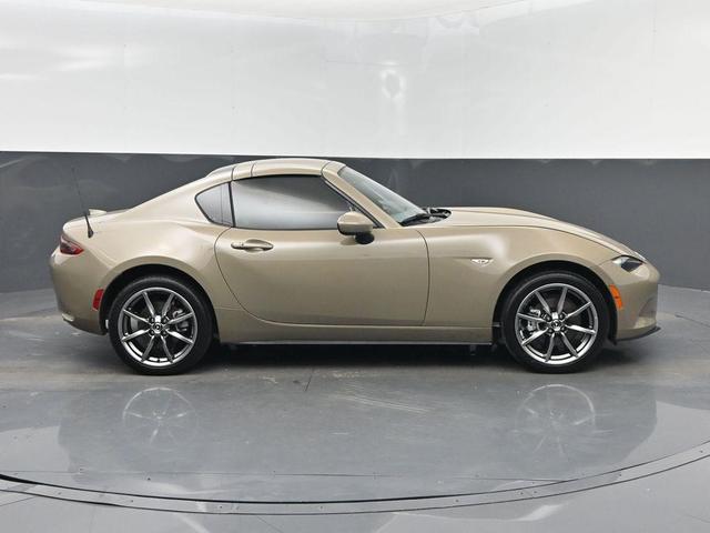 Photo of 2023 Zircon Sand Metallic Mazda MX-5 Miata RF
