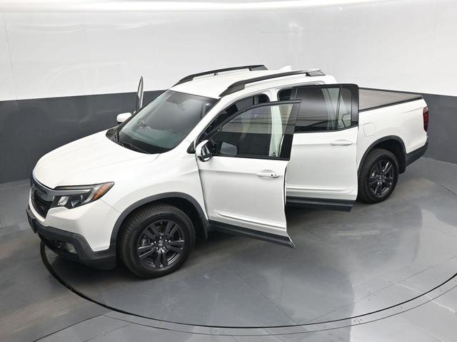 Photo of 2019 White Honda Ridgeline