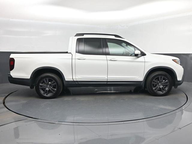 Photo of 2019 White Honda Ridgeline