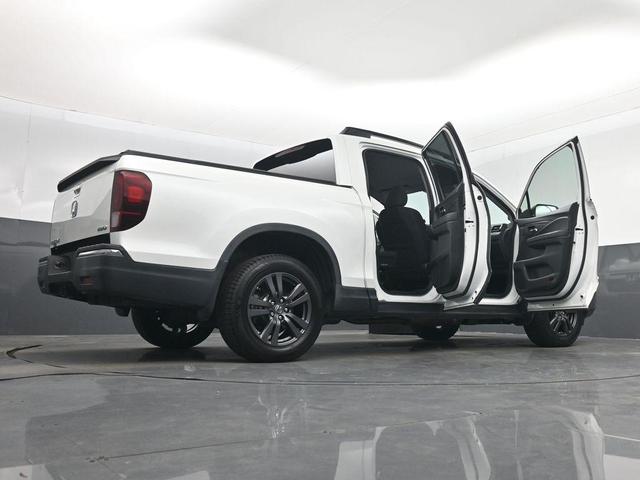 Photo of 2019 White Honda Ridgeline