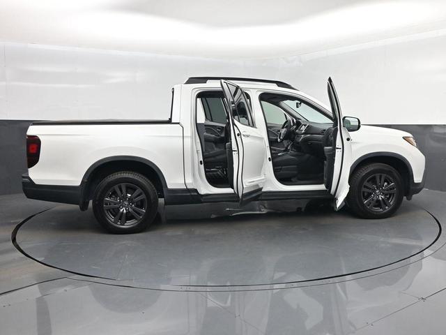 Photo of 2019 White Honda Ridgeline