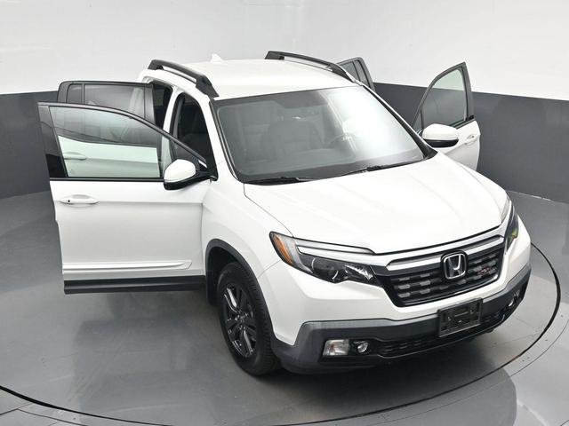 Photo of 2019 White Honda Ridgeline