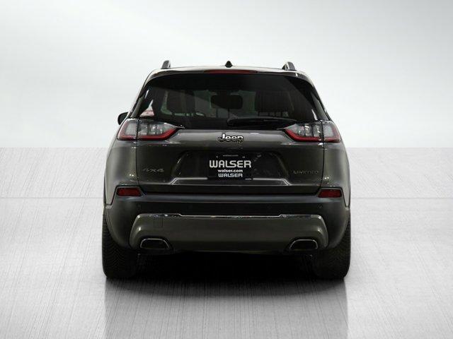 Photo of 2019 Granite Crystal Metallic Clearcoat Jeep Cherokee