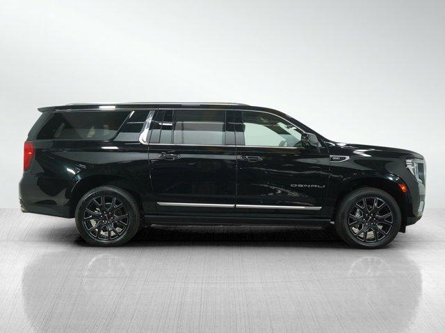 Photo of 2024 Onyx Black GMC Yukon XL