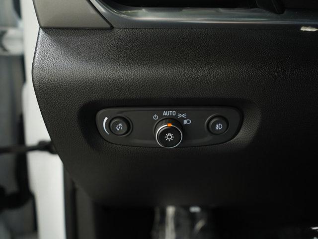Photo of 2020 Summit White Chevrolet Traverse