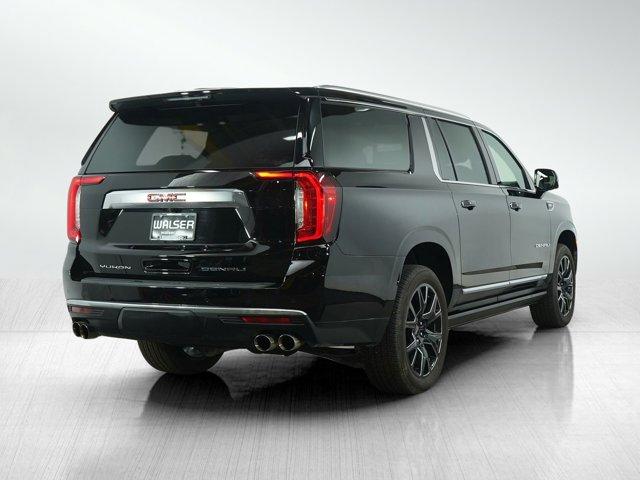 Photo of 2024 Onyx Black GMC Yukon XL