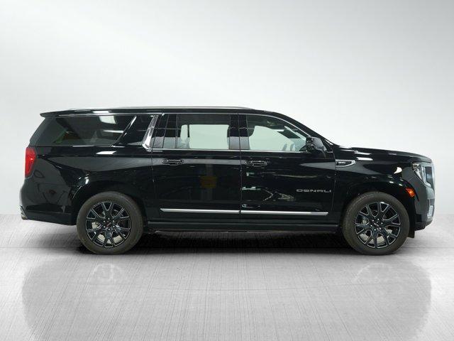 Photo of 2024 Onyx Black GMC Yukon XL