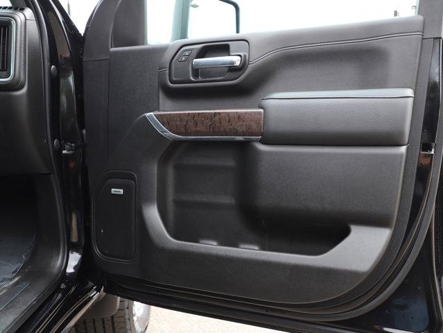 Photo of 2022 Onyx Black GMC Sierra 2500