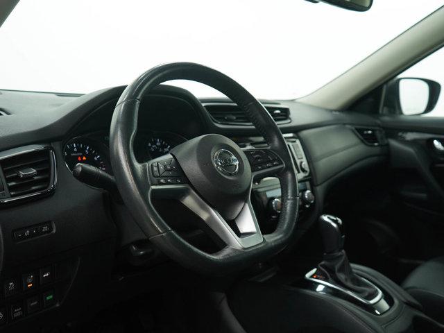 Photo of 2017 Caspian Blue Nissan Rogue