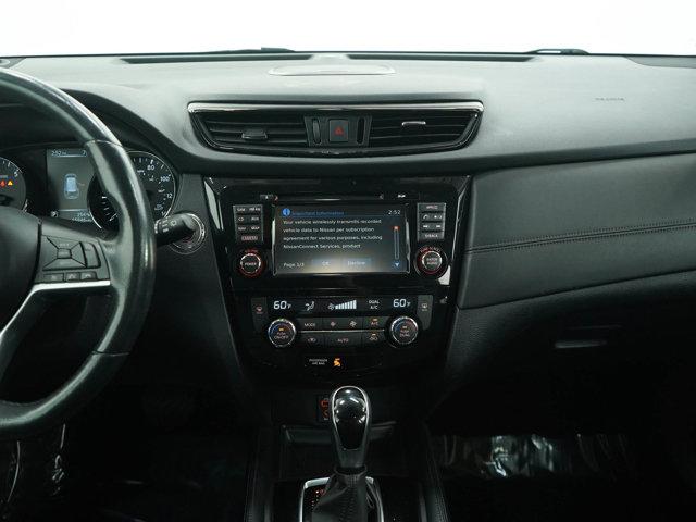 Photo of 2017 Caspian Blue Nissan Rogue