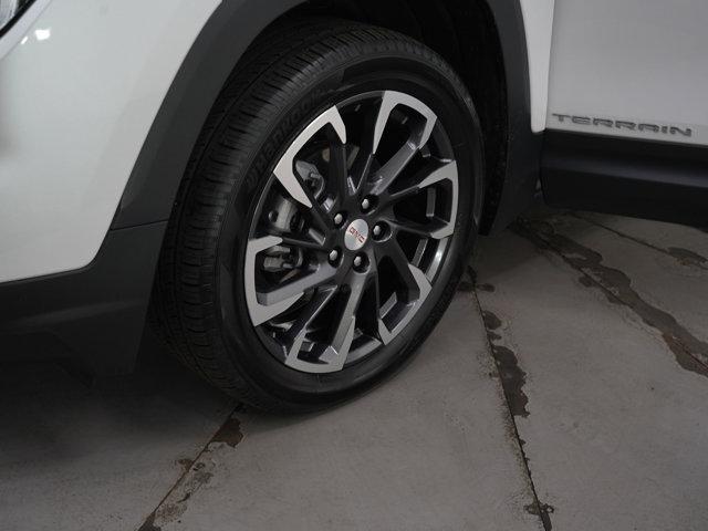 Photo of 2022 White Frost Tricoat GMC Terrain
