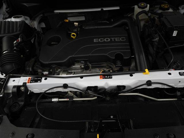 Photo of 2022 White Frost Tricoat GMC Terrain