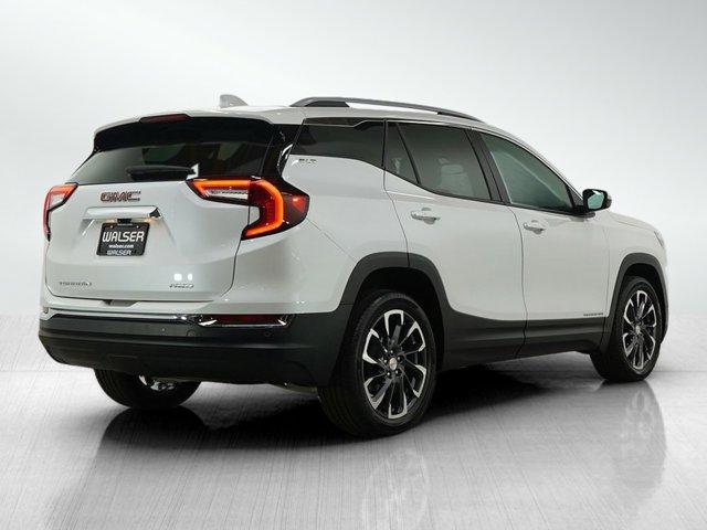 Photo of 2022 White Frost Tricoat GMC Terrain