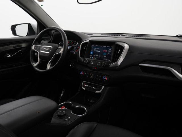 Photo of 2022 White Frost Tricoat GMC Terrain