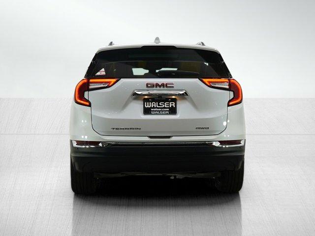 Photo of 2022 White Frost Tricoat GMC Terrain
