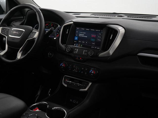 Photo of 2022 White Frost Tricoat GMC Terrain