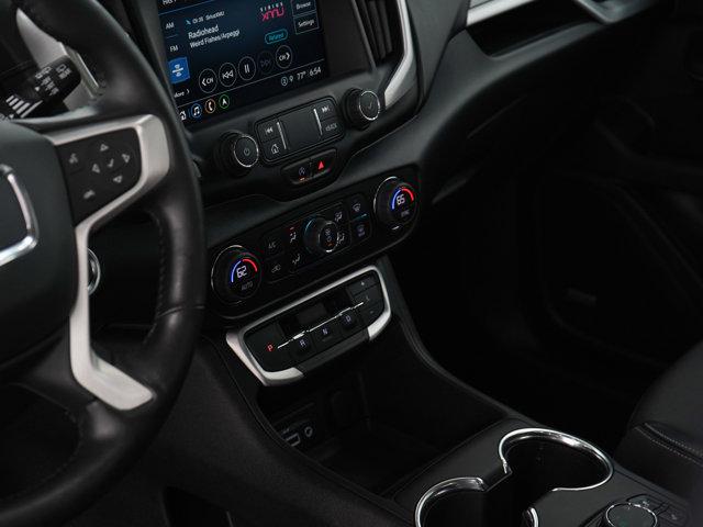 Photo of 2022 White Frost Tricoat GMC Terrain