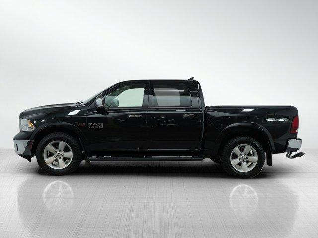 Photo of 2018 Brilliant Black Crystal Pearlcoat RAM 1500