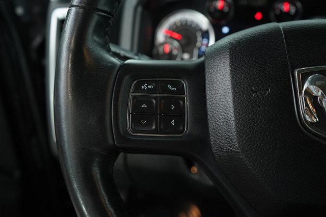 Photo of 2018 Brilliant Black Crystal Pearlcoat RAM 1500