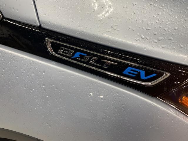 Photo of 2017 Arctic Blue Metallic Chevrolet Bolt EV