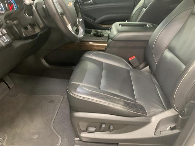 Photo of 2019 Summit White Chevrolet Tahoe