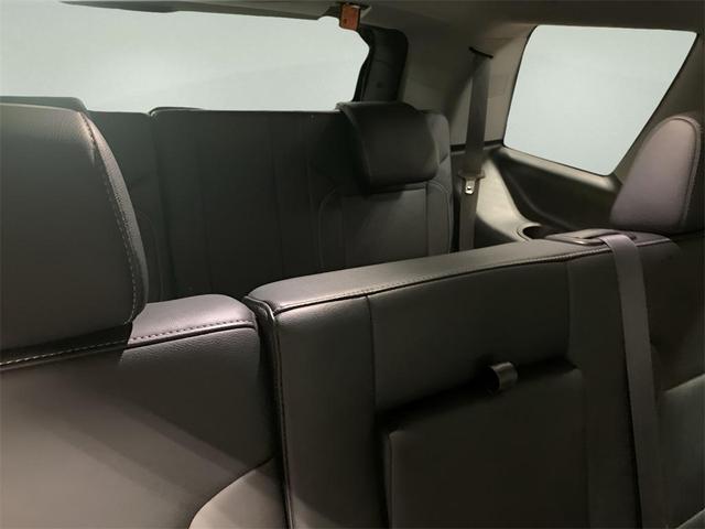 Photo of 2019 Summit White Chevrolet Tahoe