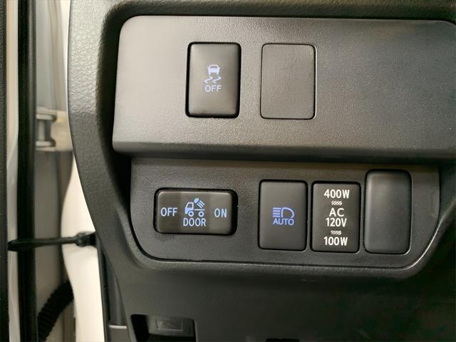 Photo of 2023 Ice Cap Toyota Tacoma