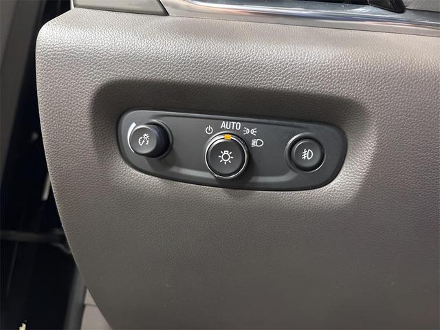 Photo of 2020 Mosaic Black Metallic Chevrolet Traverse
