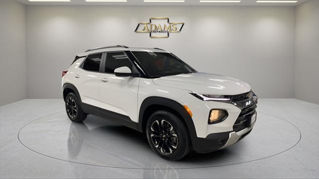 Photo of 2023 Summit White Chevrolet Trailblazer