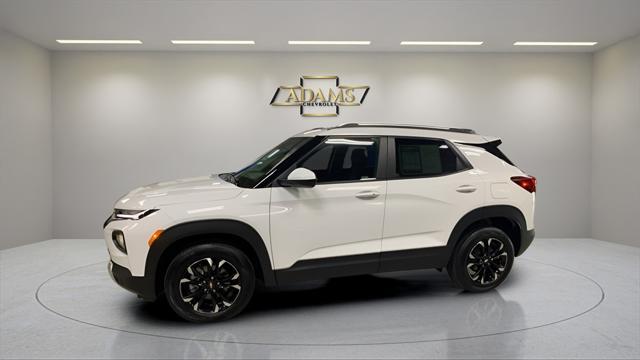Photo of 2023 Summit White Chevrolet Trailblazer