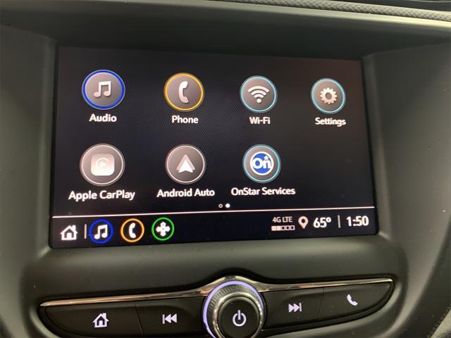 Photo of 2023 Summit White Chevrolet Trailblazer