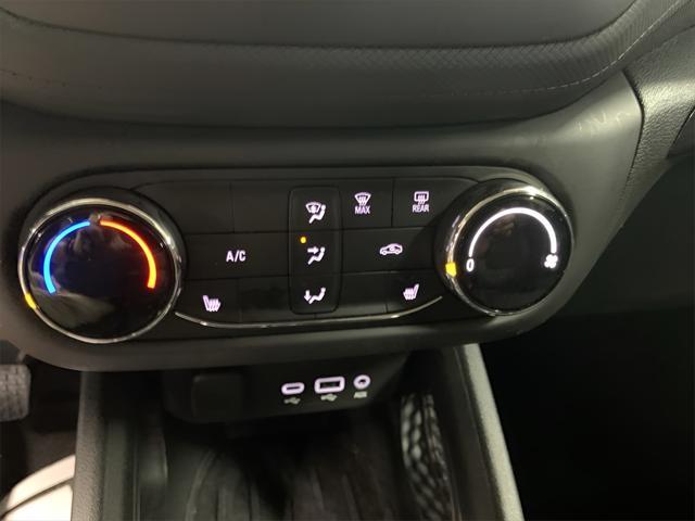 Photo of 2023 Summit White Chevrolet Trailblazer
