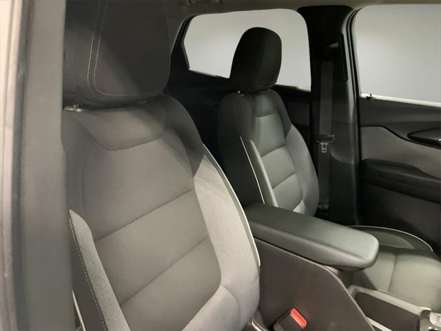 Photo of 2023 Summit White Chevrolet Trailblazer