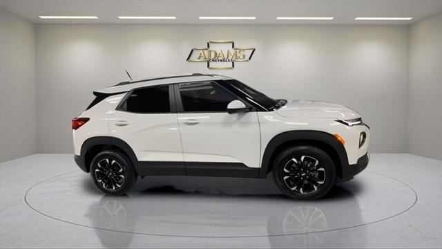 Photo of 2023 Summit White Chevrolet Trailblazer