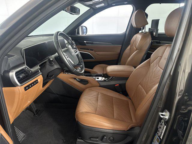 Photo of 2023 Dark Moss Kia Telluride