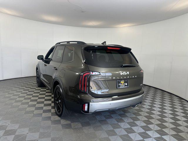 Photo of 2023 Dark Moss Kia Telluride